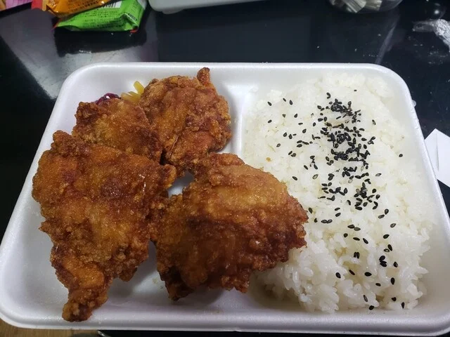 からあげ専門 まつむら商店 西目店 - 西目（からあげ）の写真