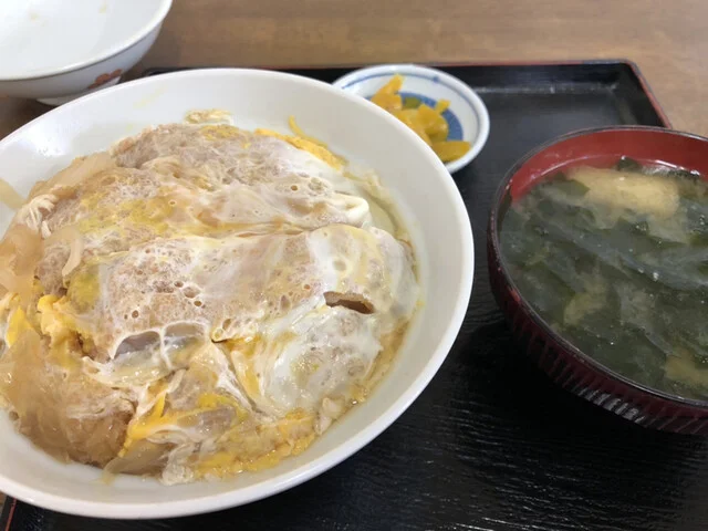出羽食堂（デワショクドウ） - 羽後岩谷（食堂）の写真