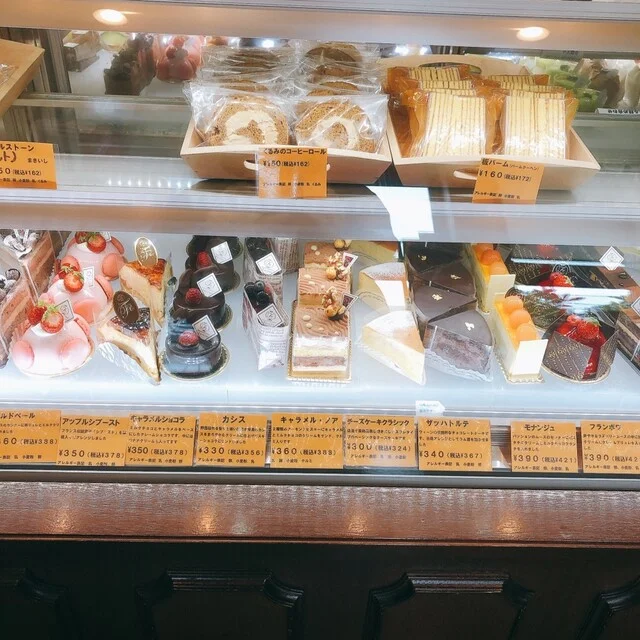 フェヴリエ - 陸前山下（ケーキ）の写真