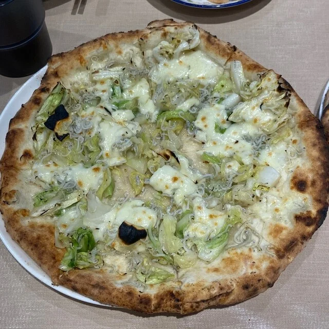 イタリアン&times;和食 Luce（ルーチェ 【旧店名】まるかん食堂） - 平館（ピザ）の写真