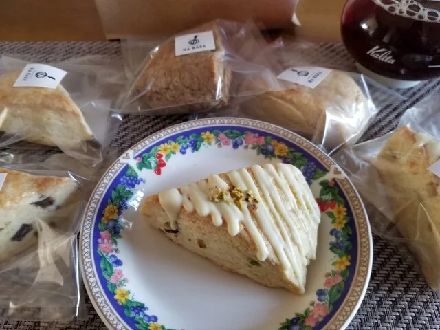 ナベイク（Na-BAKE） - 羽後四ツ屋（洋菓子）の写真