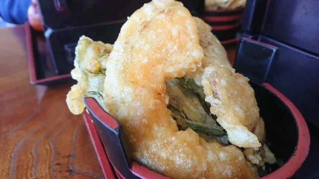 舟越あやめそば - あやめ公園（そば）の写真