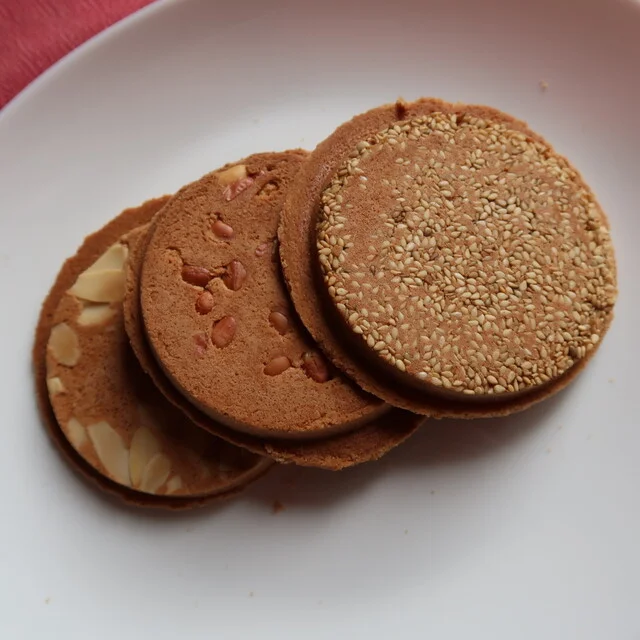 佐々木製菓 一関大町総本店 - 一ノ関（せんべい）の写真