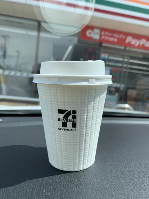 セブンイレブン 秋田御所野堤台店 - 四ツ小屋（コンビニ・スーパー）の写真