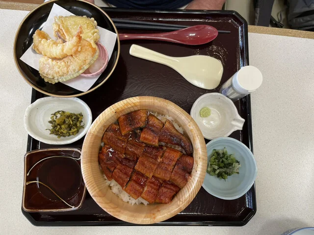 おひつごはん四六時中 秋田御所野店 - 四ツ小屋（丼）の写真