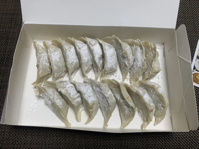 生餃子専門店 ぽんぽこ - 大釜（餃子）の写真