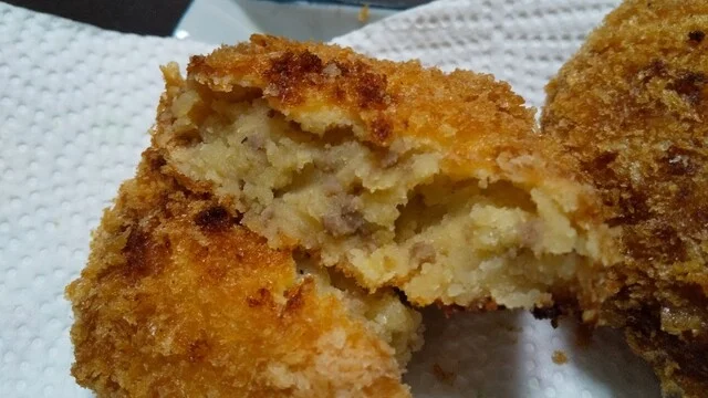 あごづ（夢工房 あごづ） - 前沢（コロッケ）の写真