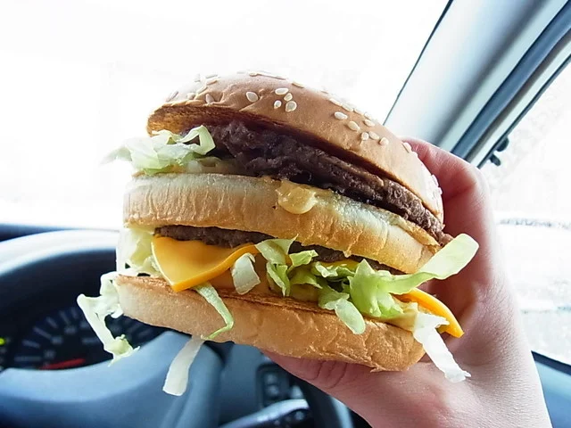 マクドナルド 298花巻店 - 花巻（ハンバーガー）の写真