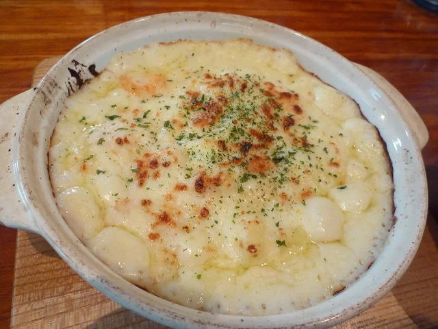 いちょう並木 - 美術館図書館前（喫茶店）の写真