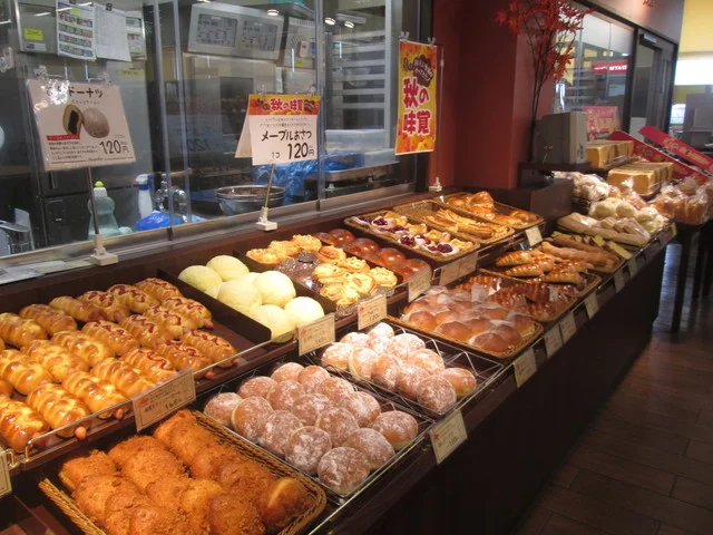 モンペリエ 石巻中里店 - 石巻（パン）の写真