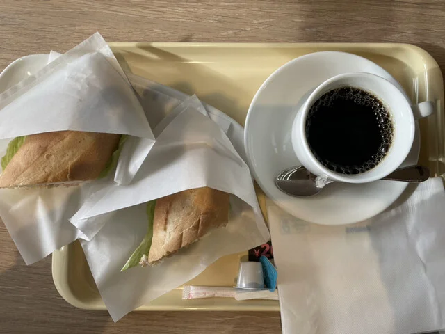 ドトールコーヒショップ アルテマルカン桜台店 - 花巻（カフェ）の写真