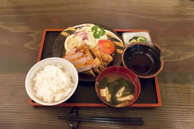 竹善 - 渡波（食堂）の写真