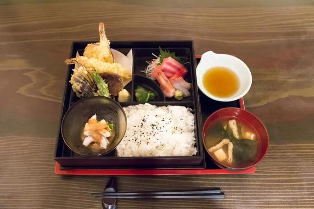 竹善 - 渡波（食堂）の写真