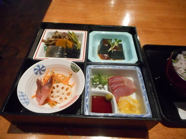 けいらん田中屋（けいらんたなかや） - 鹿角花輪（郷土料理）の写真