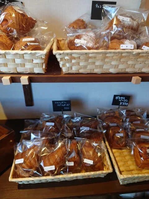 HOLLY NO.3 CROISSANT - 久慈（パン）の写真