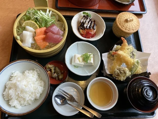 和風レストランまるまつ 鷹巣店 - 鷹ノ巣（ファミレス）の写真