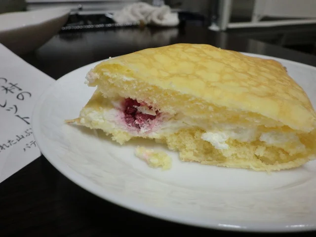 スイーツ職房 ら・てーる（【旧店名】パティスリー津志田） - 巣子（ケーキ）の写真