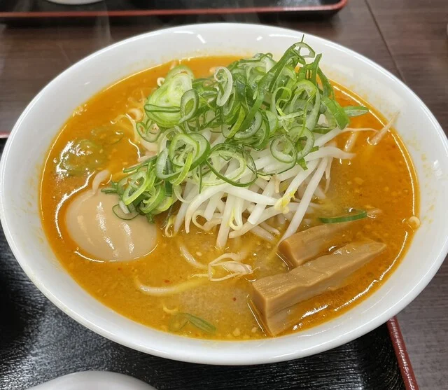 自家製麺 らぁ麺はち - 柳原（ラーメン）の写真