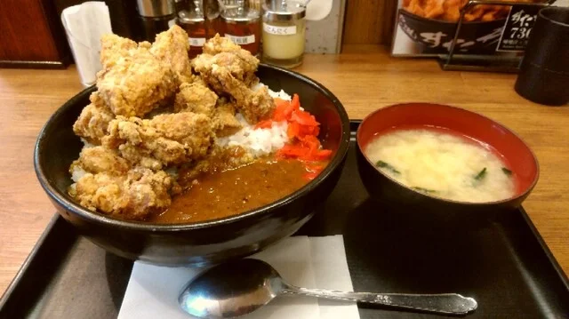 伝説のすた丼屋 米沢春日店 - 米沢（豚丼）の写真