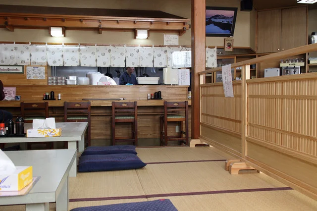 丸の内食堂 - 羽後牛島（食堂）の写真