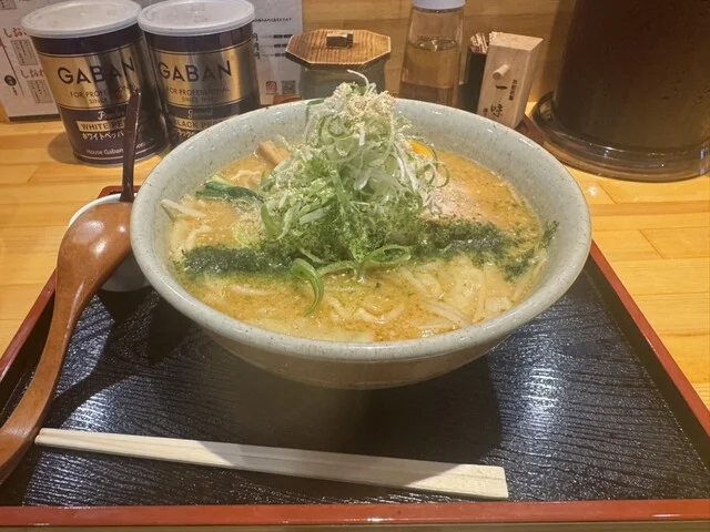らーめん め組 - 蔵王（ラーメン）の写真