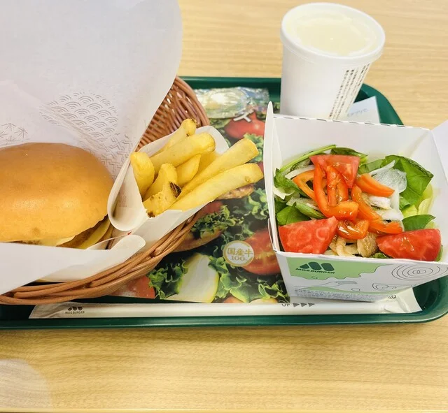 モスバーガー 羽後本荘店（MOS BURGER） - 羽後本荘（ハンバーガー）の写真