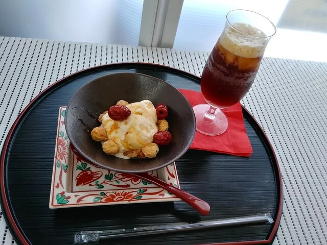 ヨルモカ薬局 喫茶コ - 秋田（カフェ）の写真