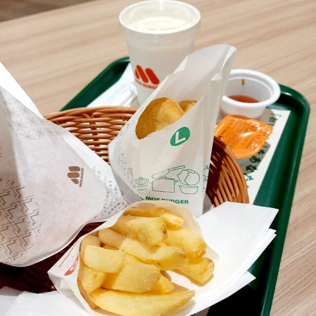 モスバーガー イオンモール秋田店 - 四ツ小屋（ハンバーガー）の写真