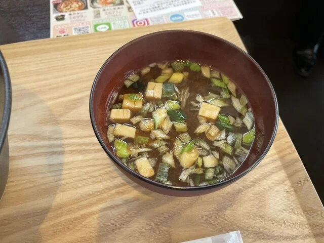 魚丼 秋田上飯島店（うおどん） - 上飯島（海鮮丼）の写真
