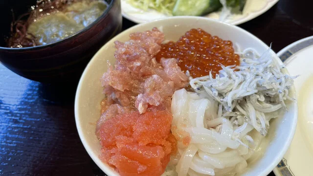 ダイニングレストラン最東端 - 磯鶏（パスタ）の写真