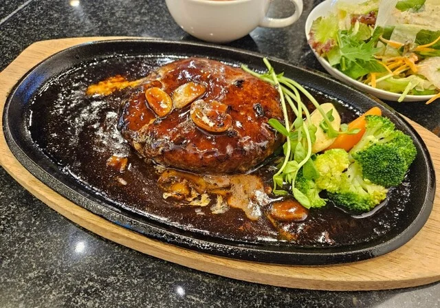 ステーキ くにお - 羽後牛島（ステーキ）の写真