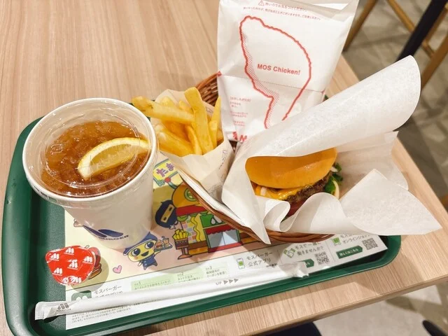 モスバーガー イオンモール秋田店 - 四ツ小屋（ハンバーガー）の写真