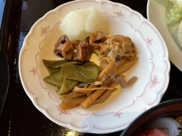 ダイニングレストラン最東端 - 磯鶏（パスタ）の写真