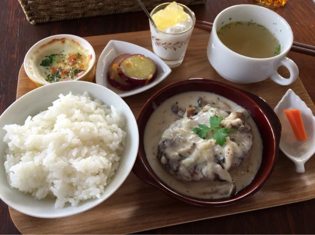 ブローチ（brooch） - 前沢（カフェ）の写真