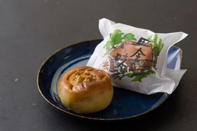 ハチや菓子舗 - 八郎潟（ケーキ）の写真