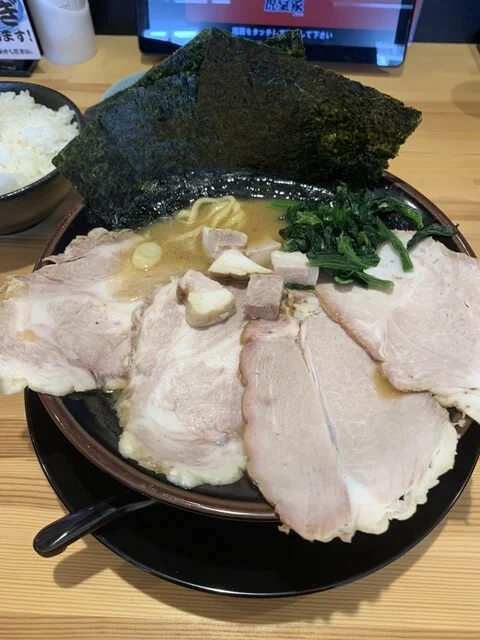 横濱家系ラーメン 虎堂家 山形大野目店（【旧店名】らぁ麺 すみ田） - 羽前千歳（ラーメン）の写真