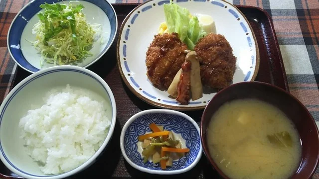 キッチンフライパンじゃぐ - 花巻（食堂）の写真