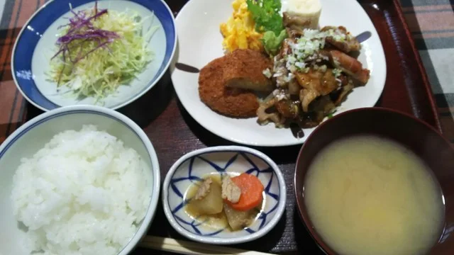 キッチンフライパンじゃぐ - 花巻（食堂）の写真