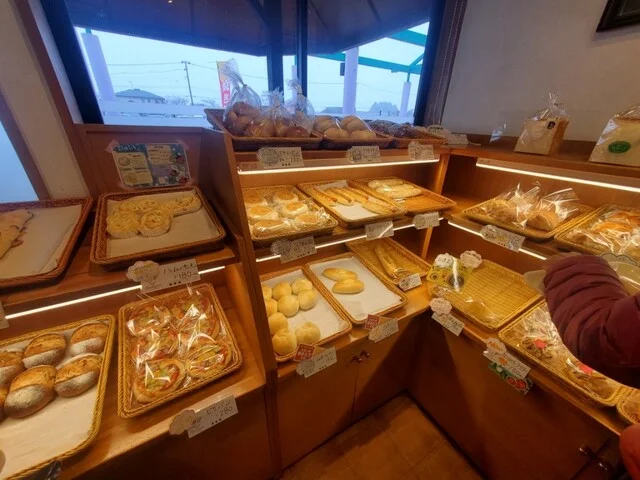 こんびりベーカリー ちゃい（Combilly Bakery ちゃい） - 花巻（パン）の写真