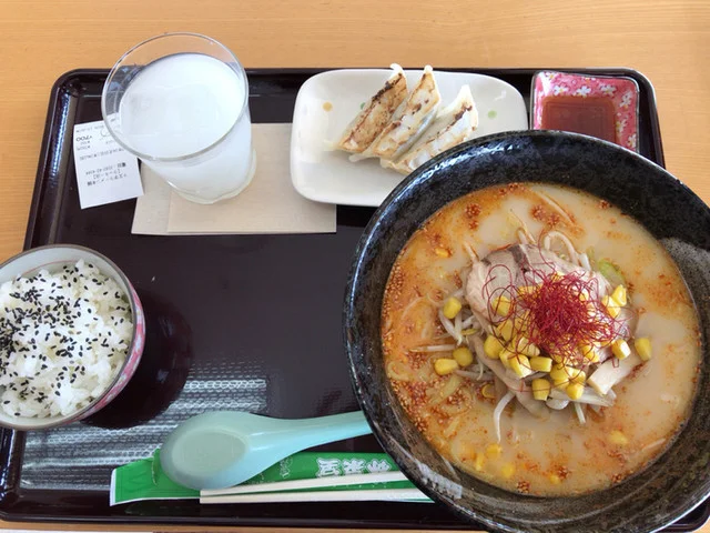 自家製麺とスイーツ 林泉堂 スーパーモールラッキー店（十文字ラーメン 林泉堂） - 十文字（ラーメン）の写真