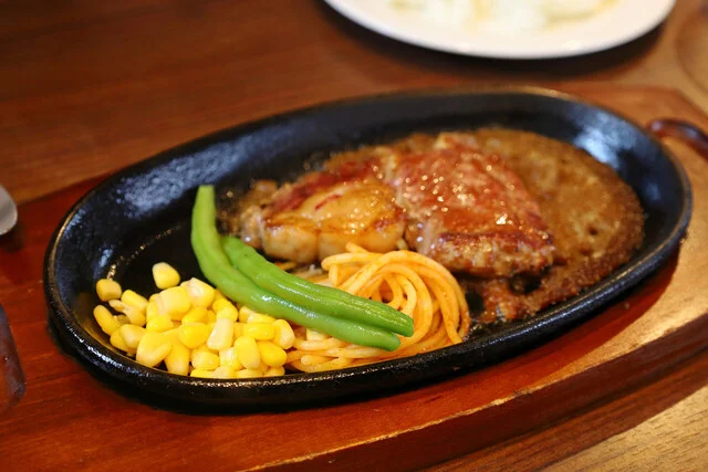 ステーキ宮 秋田山王店 - 秋田（ステーキ）の写真