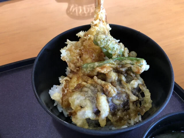 秋田カントリー倶楽部 - 泉外旭川（レストラン）の写真