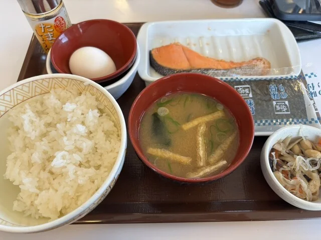 すき家 101号男鹿店 - 船越（牛丼）の写真