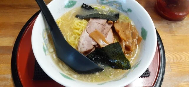 らーめん賢 - 陸中折居（ラーメン）の写真