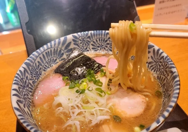 めくる - 羽後本荘（ラーメン）の写真
