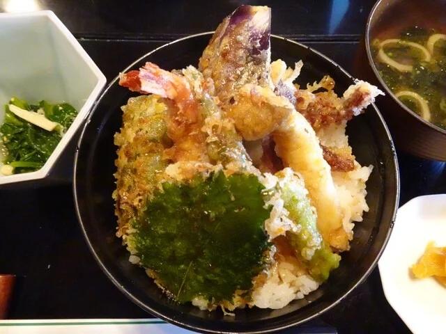 東家寿司割ぽう - 南米沢（寿司）の写真