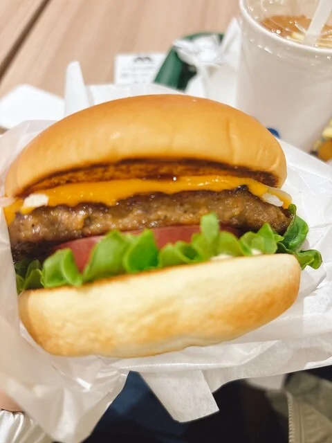 モスバーガー イオンモール秋田店 - 四ツ小屋（ハンバーガー）の写真
