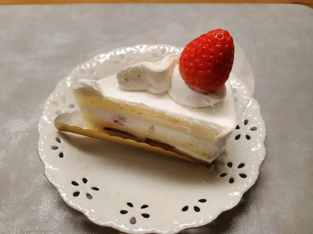 不二家 ユニバース盛岡南店 - 岩手飯岡（ケーキ）の写真