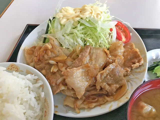 京園 - 東船岡（食堂）の写真