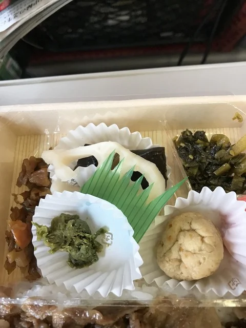 松川弁当店 米沢駅ホーム（まつかわべんとうてん） - 米沢（弁当）の写真